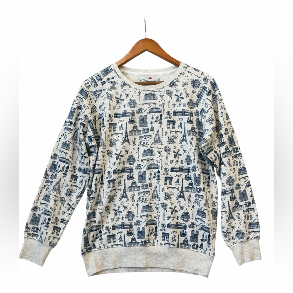 2016 Limited Edition Disneyland
Paris Crewneck Sweater Size M